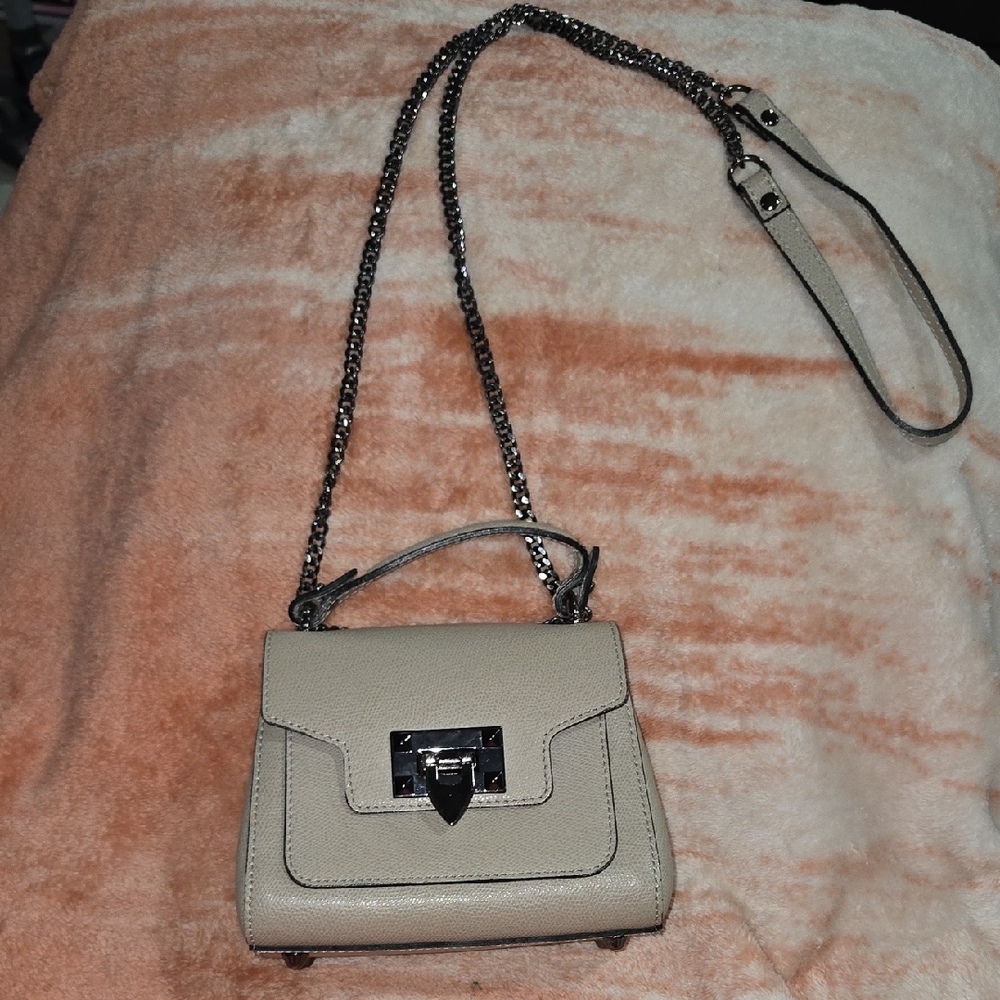 Chic Beige Crossbody Bag with Chain Strap